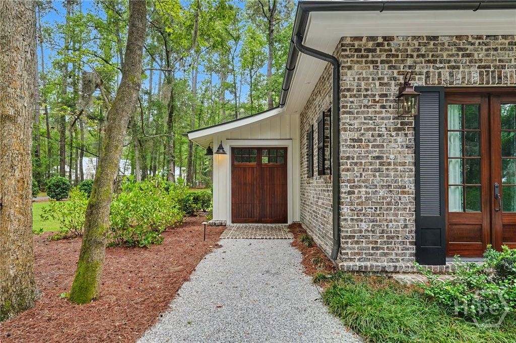 Image 4 of property listing at 143 Jimmy Blige Lane, Richmond Hill, GA 31324