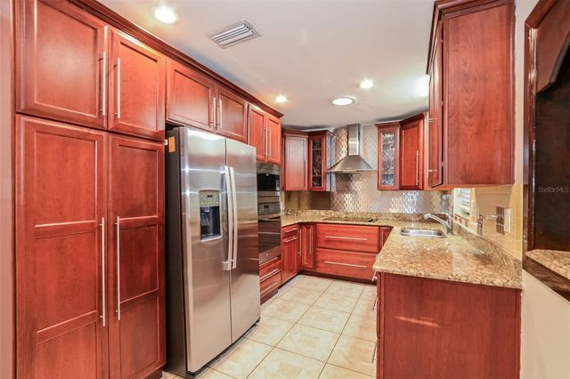 525 SUSAN DRIVE, Lakeland, FL 33803