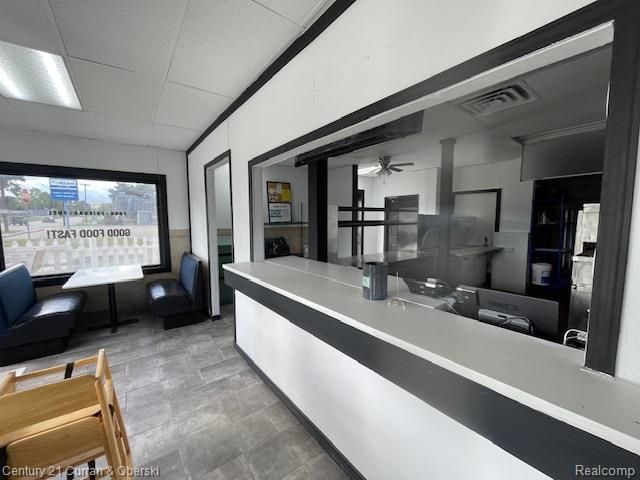 2548 Elizabeth Lake Road, Waterford, MI 48328