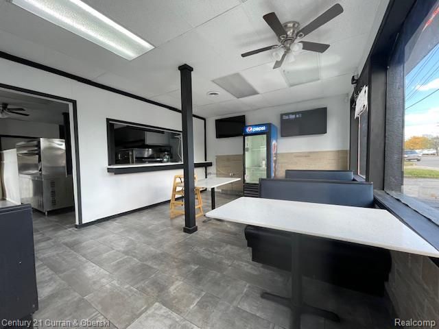 2548 Elizabeth Lake Road, Waterford, MI 48328