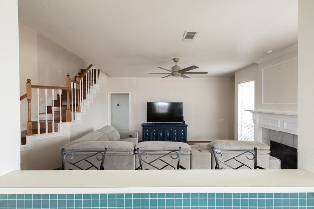 1212 Ashbrook Drive, Grand Prairie, TX 75052