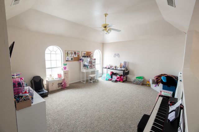 1212 Ashbrook Drive, Grand Prairie, TX 75052