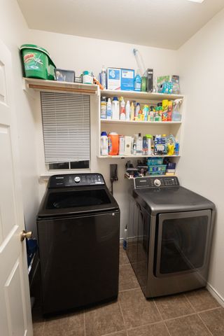 1212 Ashbrook Drive, Grand Prairie, TX 75052