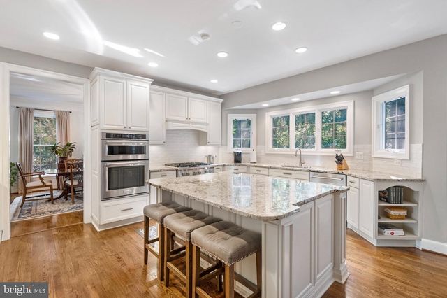 3000 HAVENCREST ST, Oak Hill, VA 20171