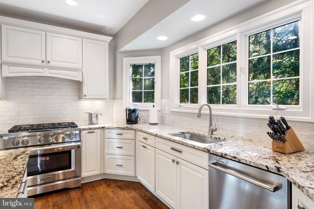 3000 HAVENCREST ST, Oak Hill, VA 20171