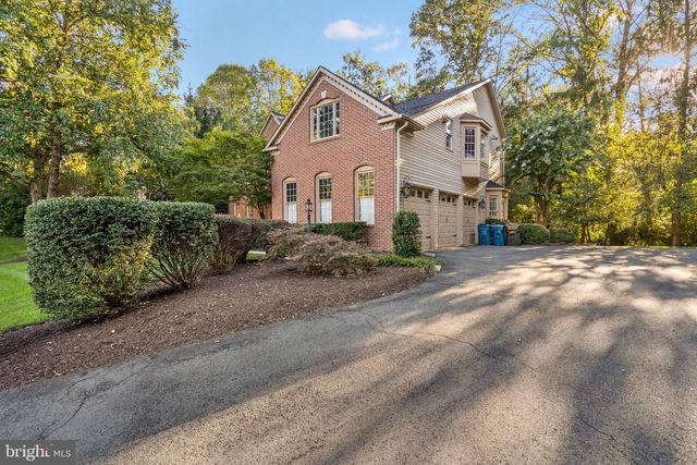3000 HAVENCREST ST, Oak Hill, VA 20171