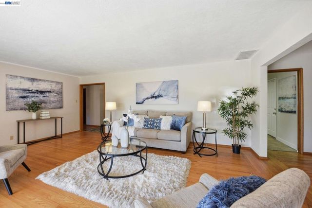 38149 Glenmoor Dr., Fremont, CA 94536