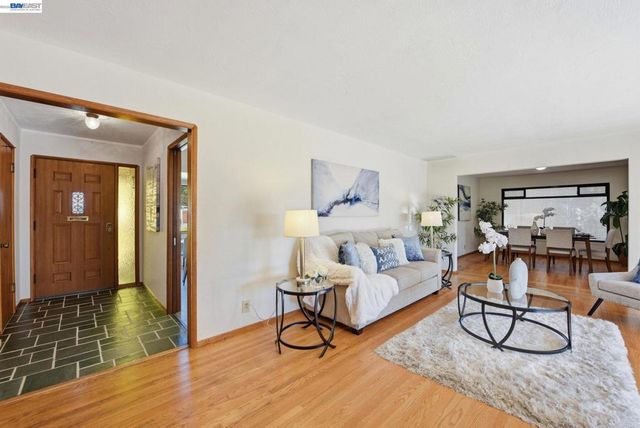 38149 Glenmoor Dr., Fremont, CA 94536