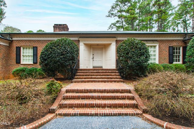 5515 Lambshire Drive, Raleigh, NC 27612