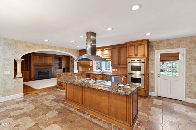 5515 Lambshire Drive, Raleigh, NC 27612