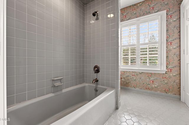 5515 Lambshire Drive, Raleigh, NC 27612