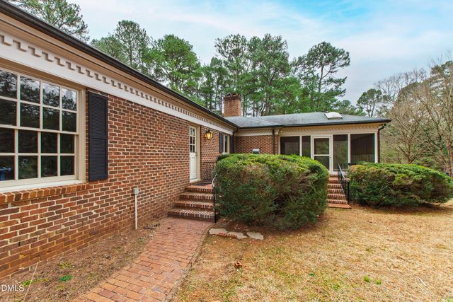 5515 Lambshire Drive, Raleigh, NC 27612