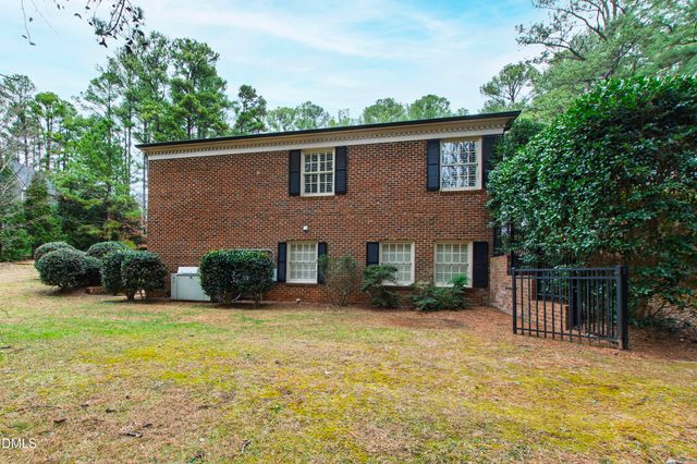 5515 Lambshire Drive, Raleigh, NC 27612