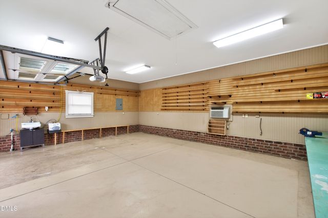 5515 Lambshire Drive, Raleigh, NC 27612