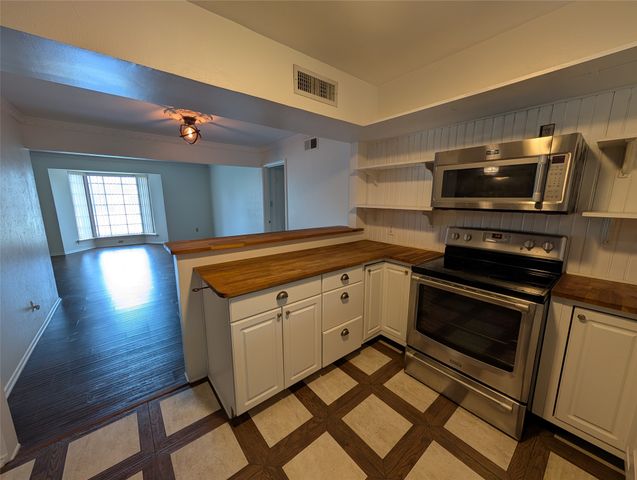 4715 Skillman Street A, Dallas, TX 75206