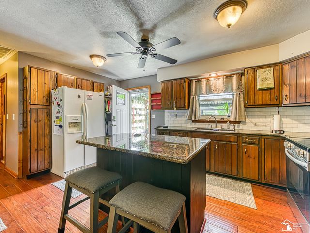 5215 Wells Road, Petersburg, MI 49270