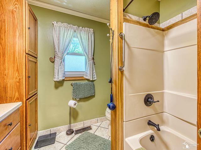 5215 Wells Road, Petersburg, MI 49270