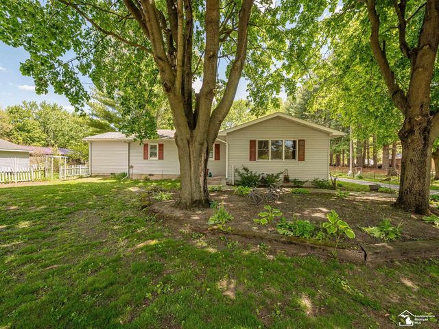 5215 Wells Road, Petersburg, MI 49270
