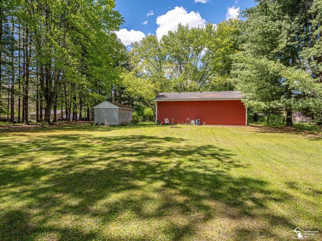 5215 Wells Road, Petersburg, MI 49270