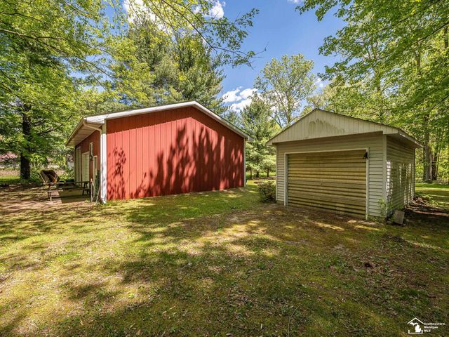 5215 Wells Road, Petersburg, MI 49270