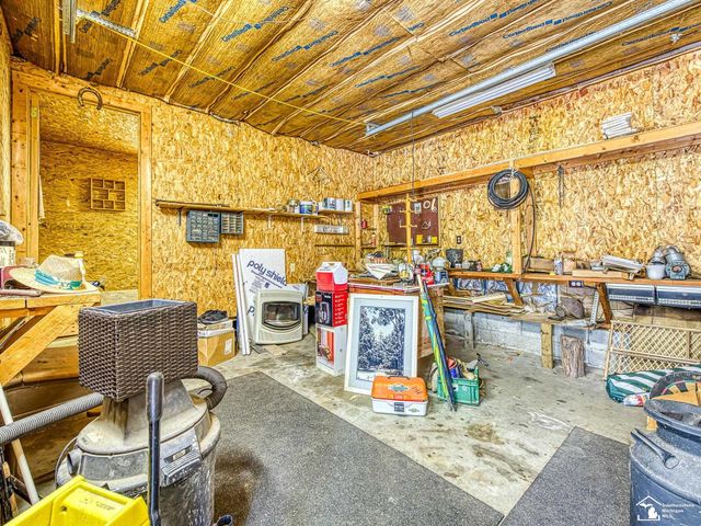 5215 Wells Road, Petersburg, MI 49270