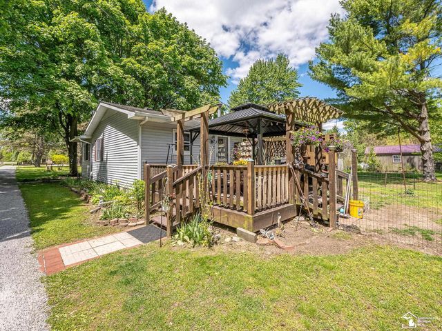 5215 Wells Road, Petersburg, MI 49270
