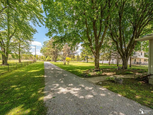 5215 Wells Road, Petersburg, MI 49270