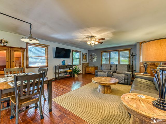 5215 Wells Road, Petersburg, MI 49270