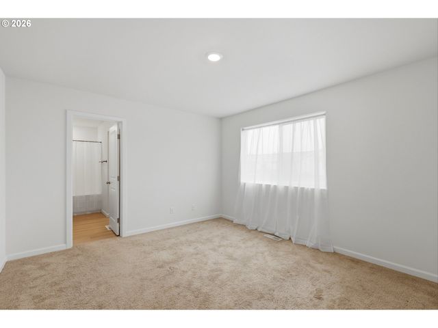 2276 Nw WOODLAND Dr, Mc Minnville, OR 97128