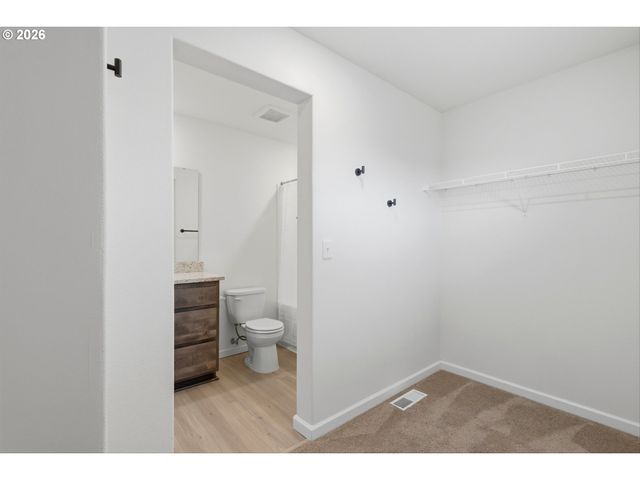 2276 Nw WOODLAND Dr, Mc Minnville, OR 97128