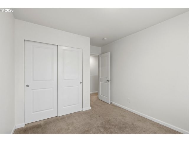 2276 Nw WOODLAND Dr, Mc Minnville, OR 97128