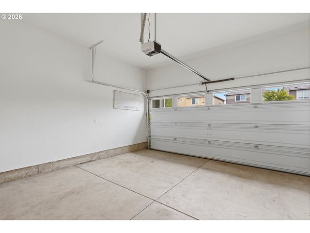 2276 Nw WOODLAND Dr, Mc Minnville, OR 97128