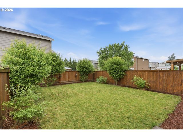 2276 Nw WOODLAND Dr, Mc Minnville, OR 97128