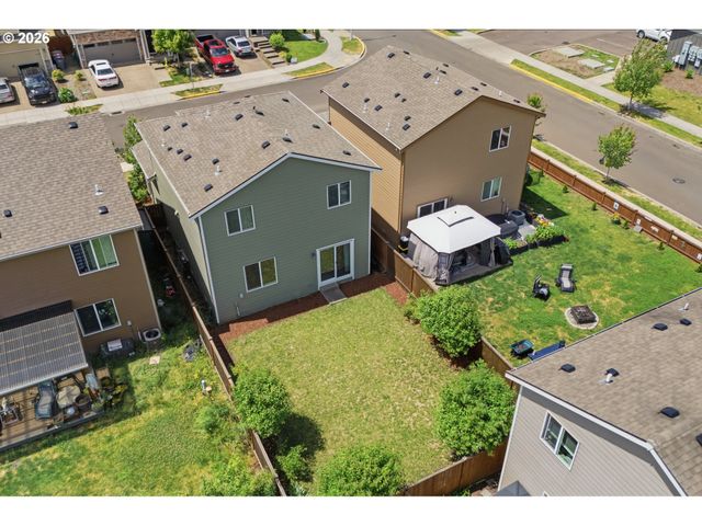 2276 Nw WOODLAND Dr, Mc Minnville, OR 97128
