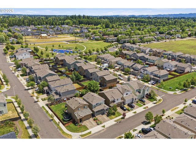 2276 Nw WOODLAND Dr, Mc Minnville, OR 97128