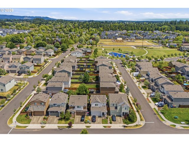 2276 Nw WOODLAND Dr, Mc Minnville, OR 97128