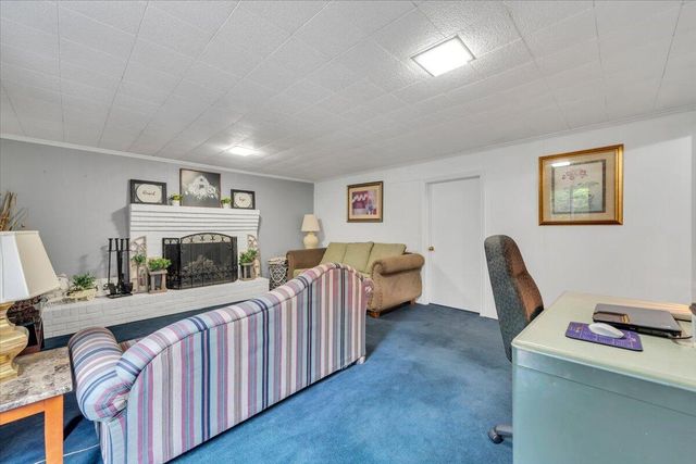 4508 Rosecrest RD, Roanoke, VA 24018