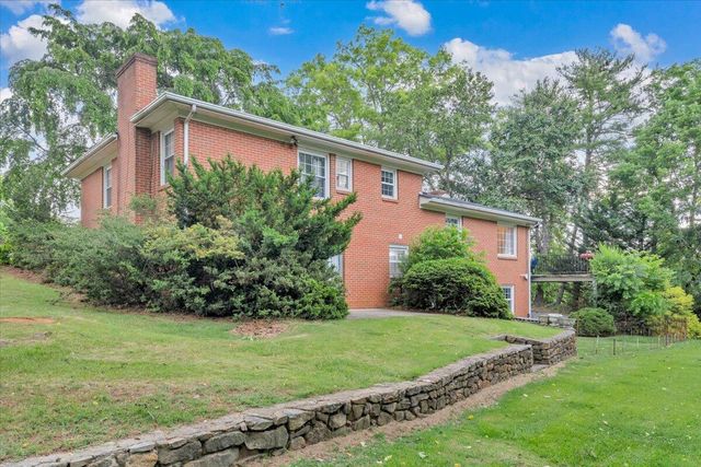 4508 Rosecrest RD, Roanoke, VA 24018