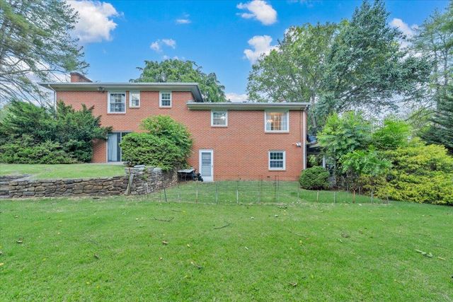4508 Rosecrest RD, Roanoke, VA 24018