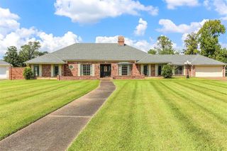 601 Orchard Drive, Lake Charles, LA 70605