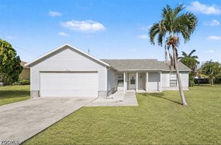 3506 SW 8th CT, Cape Coral, FL 33914