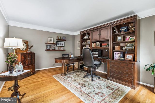2214 W GREENLEAF DR, Frederick, MD 21702