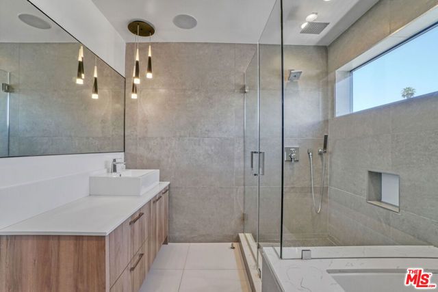 1447 N Martel Avenue, Los Angeles, CA 90046