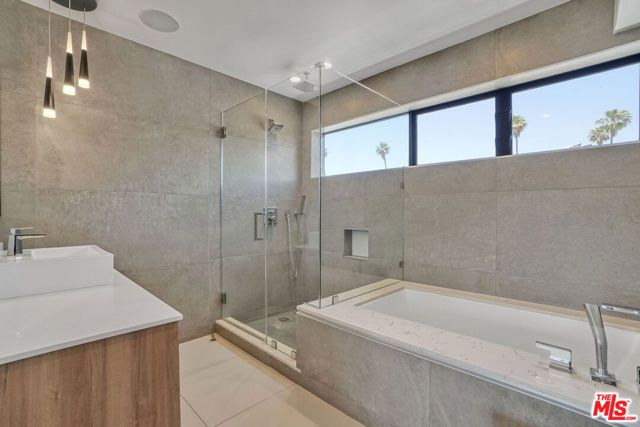 1447 N Martel Avenue, Los Angeles, CA 90046