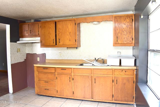 2201 15th Avenue, Gulfport, MS 39501