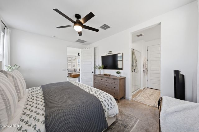 12430 W VISTA Avenue, Glendale, AZ 85307