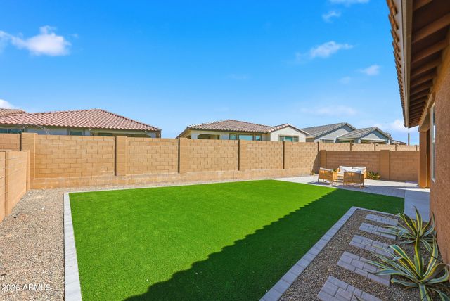 12430 W VISTA Avenue, Glendale, AZ 85307