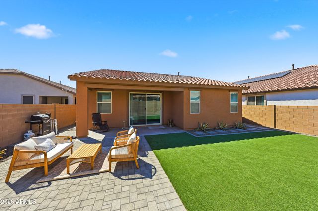 12430 W VISTA Avenue, Glendale, AZ 85307