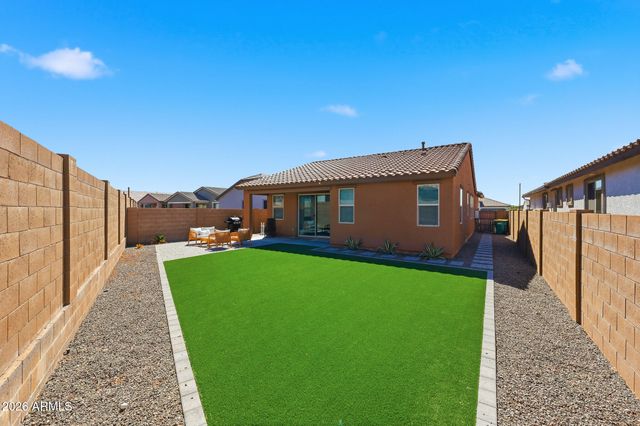 12430 W VISTA Avenue, Glendale, AZ 85307