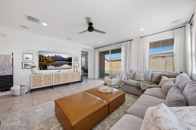 12430 W VISTA Avenue, Glendale, AZ 85307